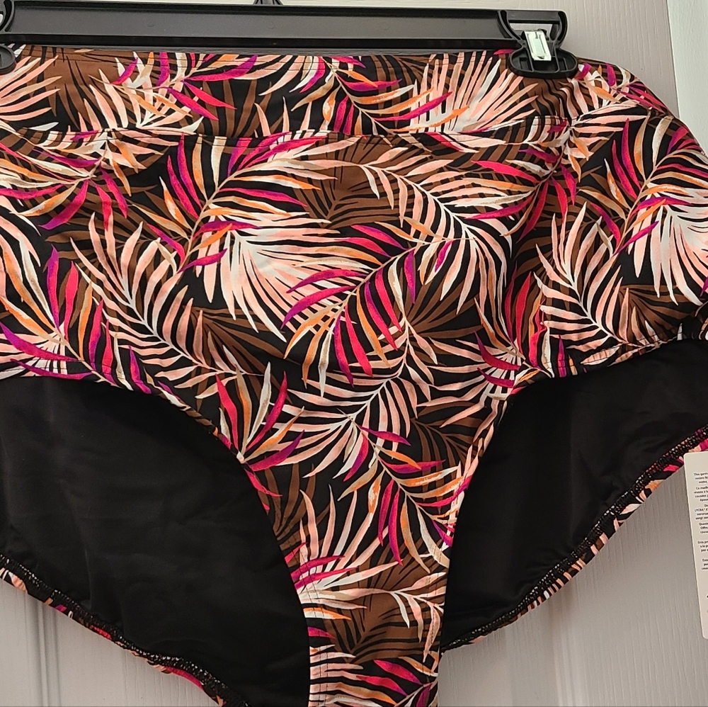 Lands End Bilini Bottom, NWT